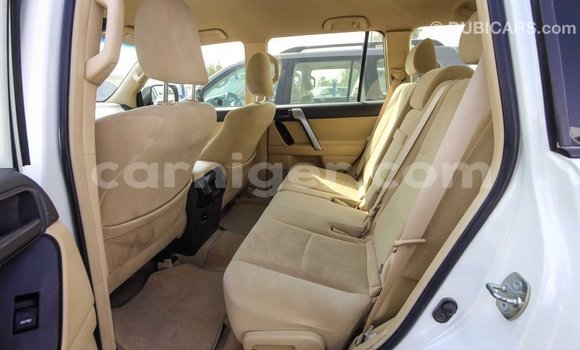 Acheter Import Voiture Toyota Prado Blanc à Import - Dubai, Agadez Acheter Import Voiture Toyota Prado Blanc à Import - Dubai, Agadez