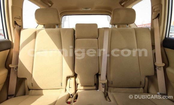 Acheter Import Voiture Toyota Prado Blanc à Import - Dubai, Agadez Acheter Import Voiture Toyota Prado Blanc à Import - Dubai, Agadez
