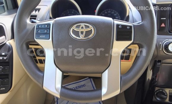 Acheter Import Voiture Toyota Prado Blanc à Import - Dubai, Agadez Acheter Import Voiture Toyota Prado Blanc à Import - Dubai, Agadez