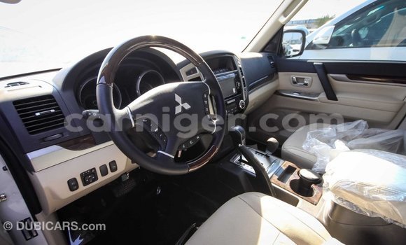 Buy Import Mitsubishi Pajero White Car in Import - Dubai in Agadez Buy Import Mitsubishi Pajero White Car in Import - Dubai in Agadez