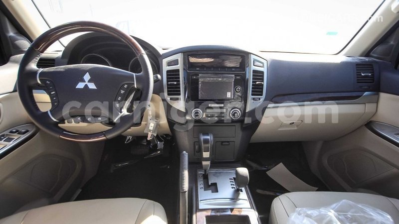 Big with watermark mitsubishi pajero agadez import dubai 5259