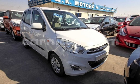 Sayi Imported Hyundai i10 White Mota in Import - Dubai a Agadez Sayi Imported Hyundai i10 White Mota in Import - Dubai a Agadez