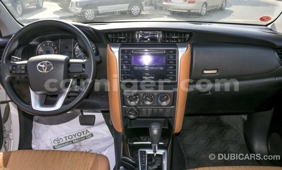 اشتري Imported Toyota Fortuner White سيارة في Import - Dubai في أغاديز اشتري Imported Toyota Fortuner White سيارة في Import - Dubai في أغاديز