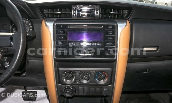 اشتري Imported Toyota Fortuner White سيارة في Import - Dubai في أغاديز اشتري Imported Toyota Fortuner White سيارة في Import - Dubai في أغاديز