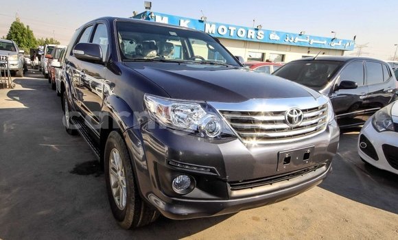 Acheter Import Voiture Toyota Fortuner Autre à Import - Dubai, Agadez Acheter Import Voiture Toyota Fortuner Autre à Import - Dubai, Agadez