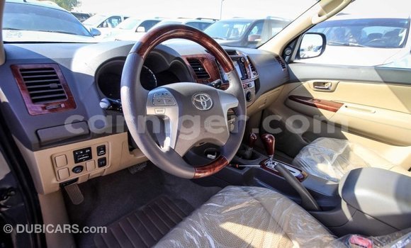 Acheter Import Voiture Toyota Fortuner Autre à Import - Dubai, Agadez Acheter Import Voiture Toyota Fortuner Autre à Import - Dubai, Agadez