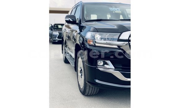 Buy Import Toyota Land Cruiser Black Truck in Import - Dubai in Agadez Buy Import Toyota Land Cruiser Black Truck in Import - Dubai in Agadez