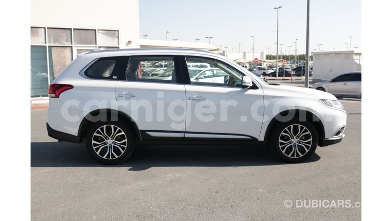 Big with watermark mitsubishi outlander agadez import dubai 5283