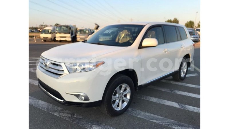 Big with watermark toyota highlander agadez import dubai 5287