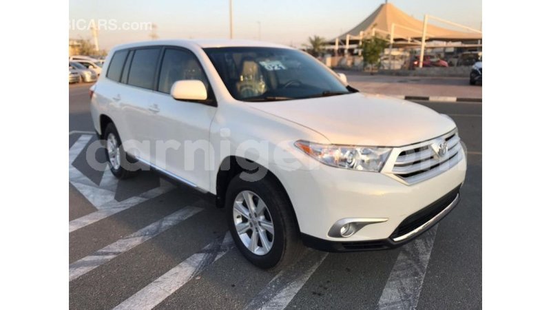 Big with watermark toyota highlander agadez import dubai 5287