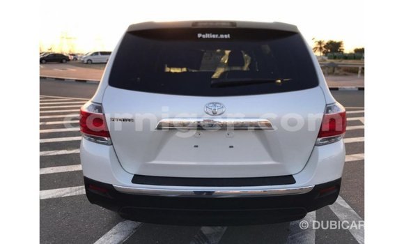 Buy Import Toyota Highlander White Car in Import - Dubai in Agadez Buy Import Toyota Highlander White Car in Import - Dubai in Agadez