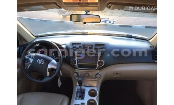 Buy Import Toyota Highlander White Car in Import - Dubai in Agadez Buy Import Toyota Highlander White Car in Import - Dubai in Agadez