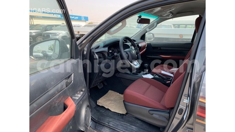 Big with watermark toyota hilux agadez import dubai 5290