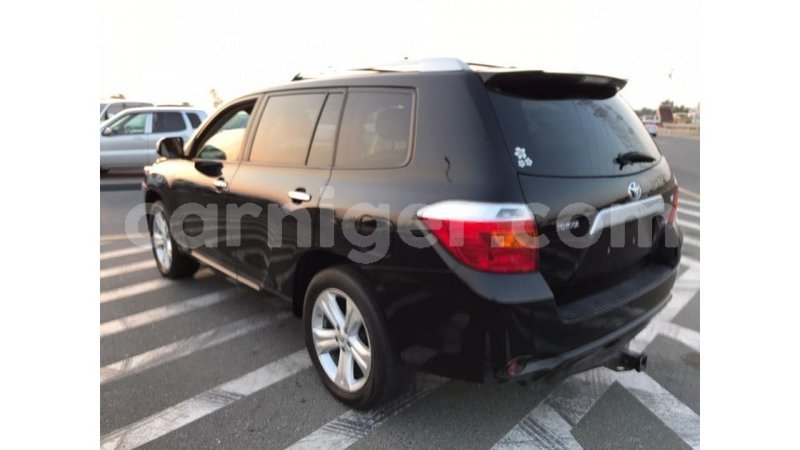 Big with watermark toyota highlander agadez import dubai 5292