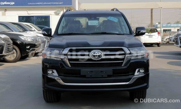 Buy Import Toyota Land Cruiser Black Truck in Import - Dubai in Agadez Buy Import Toyota Land Cruiser Black Truck in Import - Dubai in Agadez