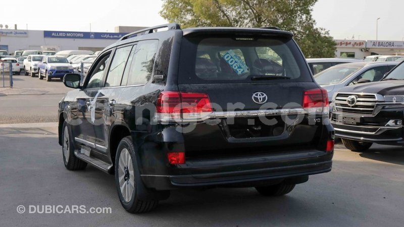 Big with watermark toyota land cruiser agadez import dubai 5296