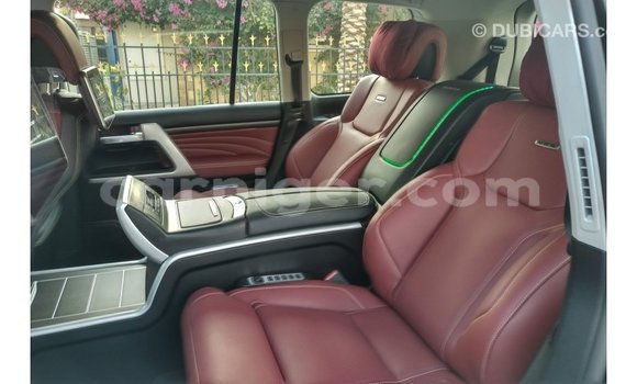 Buy Import Toyota Land Cruiser Black Truck in Import - Dubai in Agadez Buy Import Toyota Land Cruiser Black Truck in Import - Dubai in Agadez