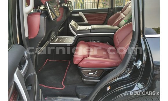 Buy Import Toyota Land Cruiser Black Truck in Import - Dubai in Agadez Buy Import Toyota Land Cruiser Black Truck in Import - Dubai in Agadez