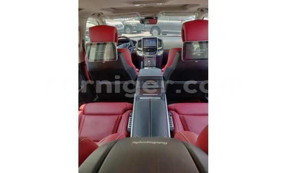 Buy Import Toyota Land Cruiser Black Truck in Import - Dubai in Agadez Buy Import Toyota Land Cruiser Black Truck in Import - Dubai in Agadez