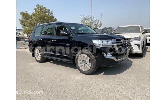 Buy Import Toyota Land Cruiser Black Truck in Import - Dubai in Agadez Buy Import Toyota Land Cruiser Black Truck in Import - Dubai in Agadez