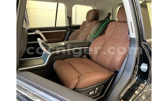 Buy Import Toyota Land Cruiser Black Truck in Import - Dubai in Agadez Buy Import Toyota Land Cruiser Black Truck in Import - Dubai in Agadez