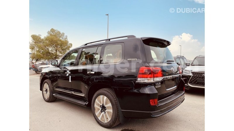 Big with watermark toyota land cruiser agadez import dubai 5305