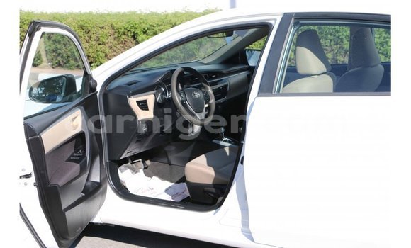 Buy Import Toyota Corolla White Car in Import - Dubai in Agadez Buy Import Toyota Corolla White Car in Import - Dubai in Agadez