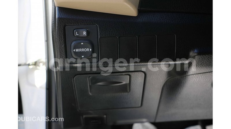 Big with watermark toyota corolla agadez import dubai 5322