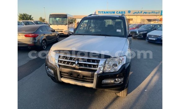 Buy Import Mitsubishi Pajero Black Car in Import - Dubai in Agadez Buy Import Mitsubishi Pajero Black Car in Import - Dubai in Agadez