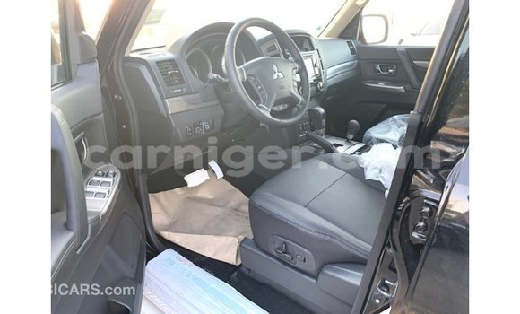 Buy Import Mitsubishi Pajero Black Car in Import - Dubai in Agadez Buy Import Mitsubishi Pajero Black Car in Import - Dubai in Agadez