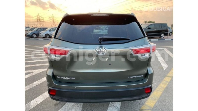 Big with watermark toyota highlander agadez import dubai 5345