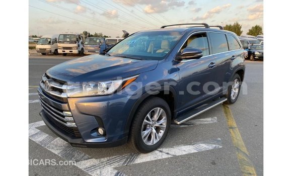 اشتري Imported Toyota Highlander Blue سيارة في Import - Dubai في أغاديز اشتري Imported Toyota Highlander Blue سيارة في Import - Dubai في أغاديز