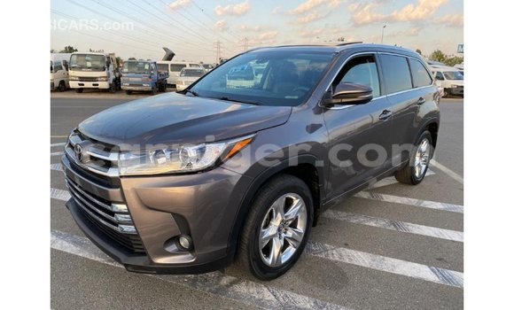 Buy Import Toyota Highlander Other Car in Import - Dubai in Agadez Buy Import Toyota Highlander Other Car in Import - Dubai in Agadez