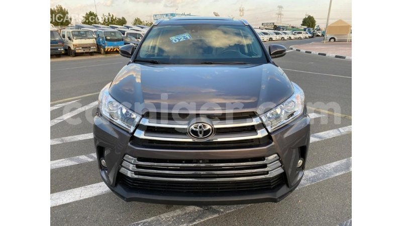 Big with watermark toyota highlander agadez import dubai 5353