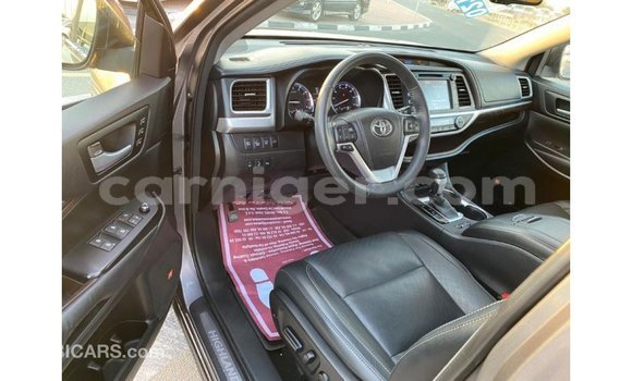 Buy Import Toyota Highlander Other Car in Import - Dubai in Agadez Buy Import Toyota Highlander Other Car in Import - Dubai in Agadez