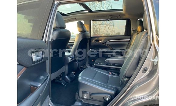 Buy Import Toyota Highlander Other Car in Import - Dubai in Agadez Buy Import Toyota Highlander Other Car in Import - Dubai in Agadez