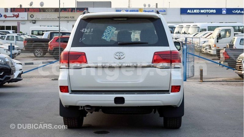 Big with watermark toyota land cruiser agadez import dubai 5356