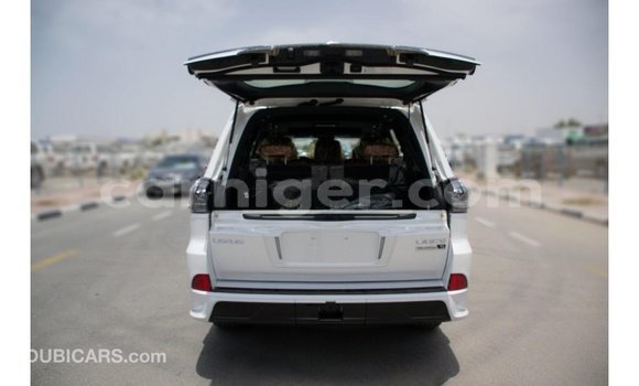 Buy Import Lexus LX White Car in Import - Dubai in Agadez Buy Import Lexus LX White Car in Import - Dubai in Agadez