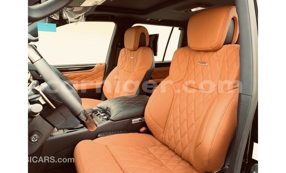 Buy Import Lexus LX White Car in Import - Dubai in Agadez Buy Import Lexus LX White Car in Import - Dubai in Agadez