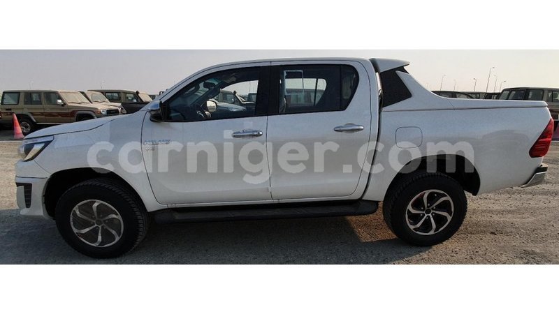 Big with watermark toyota hilux agadez import dubai 5370