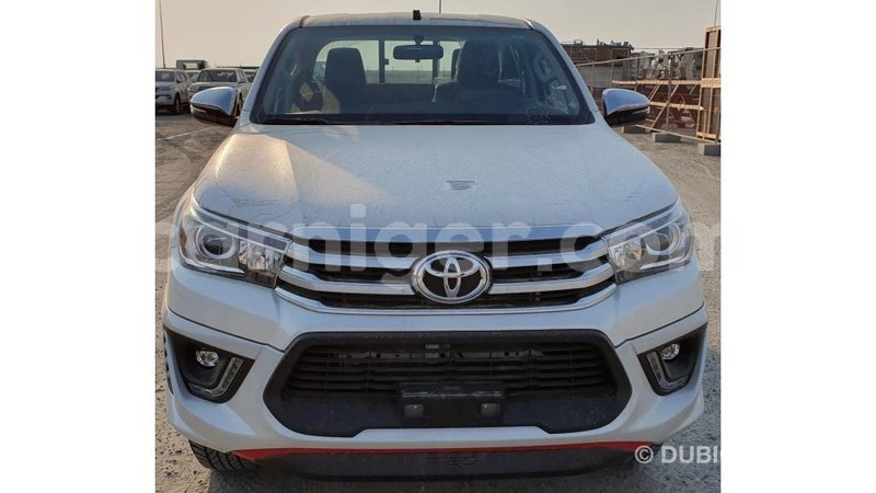 Big with watermark toyota hilux agadez import dubai 5370