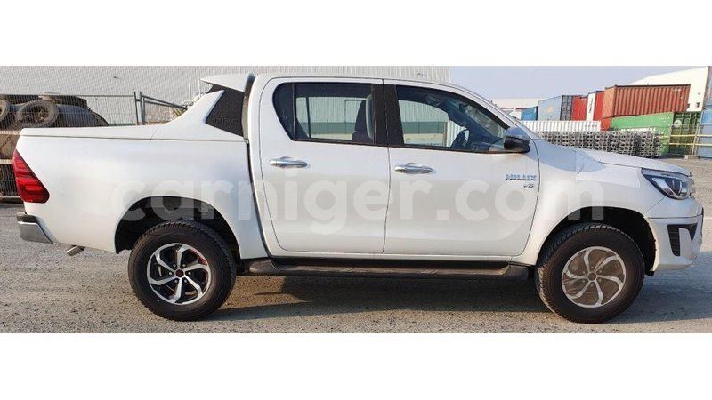 Big with watermark toyota hilux agadez import dubai 5370