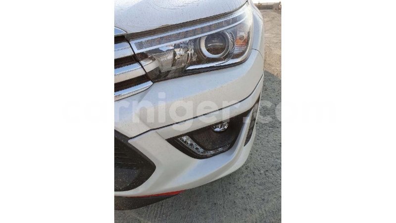 Big with watermark toyota hilux agadez import dubai 5370