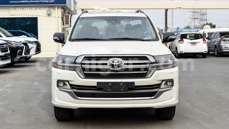 Big with watermark toyota land cruiser agadez import dubai 5371