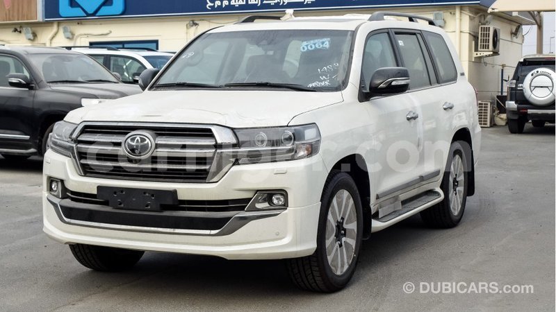 Big with watermark toyota land cruiser agadez import dubai 5371