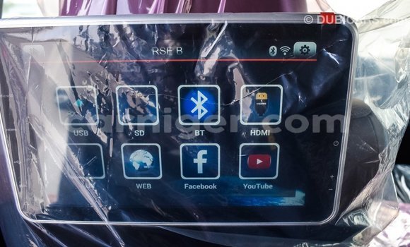 Buy Import Toyota Land Cruiser White Truck in Import - Dubai in Agadez Buy Import Toyota Land Cruiser White Truck in Import - Dubai in Agadez