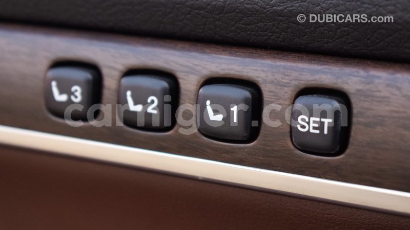 Big with watermark toyota land cruiser agadez import dubai 5371