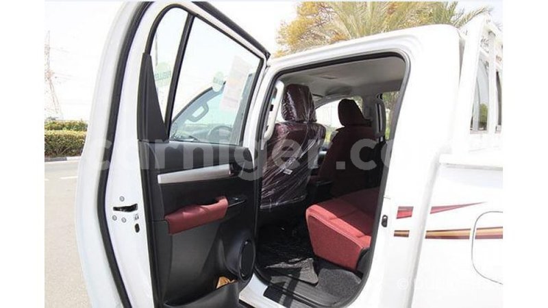 Big with watermark toyota hilux agadez import dubai 5372