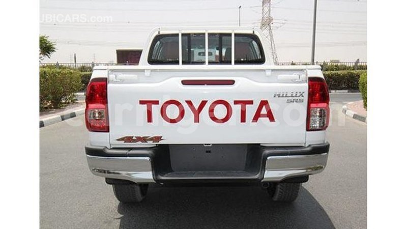 Big with watermark toyota hilux agadez import dubai 5372