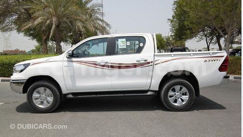 Big with watermark toyota hilux agadez import dubai 5372